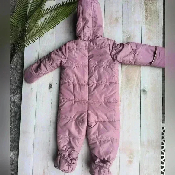 First Impressions Baby Girl Snow Suit Size 18 Months Dusty Rose Pink Gold Trim - Picture 10 of 10